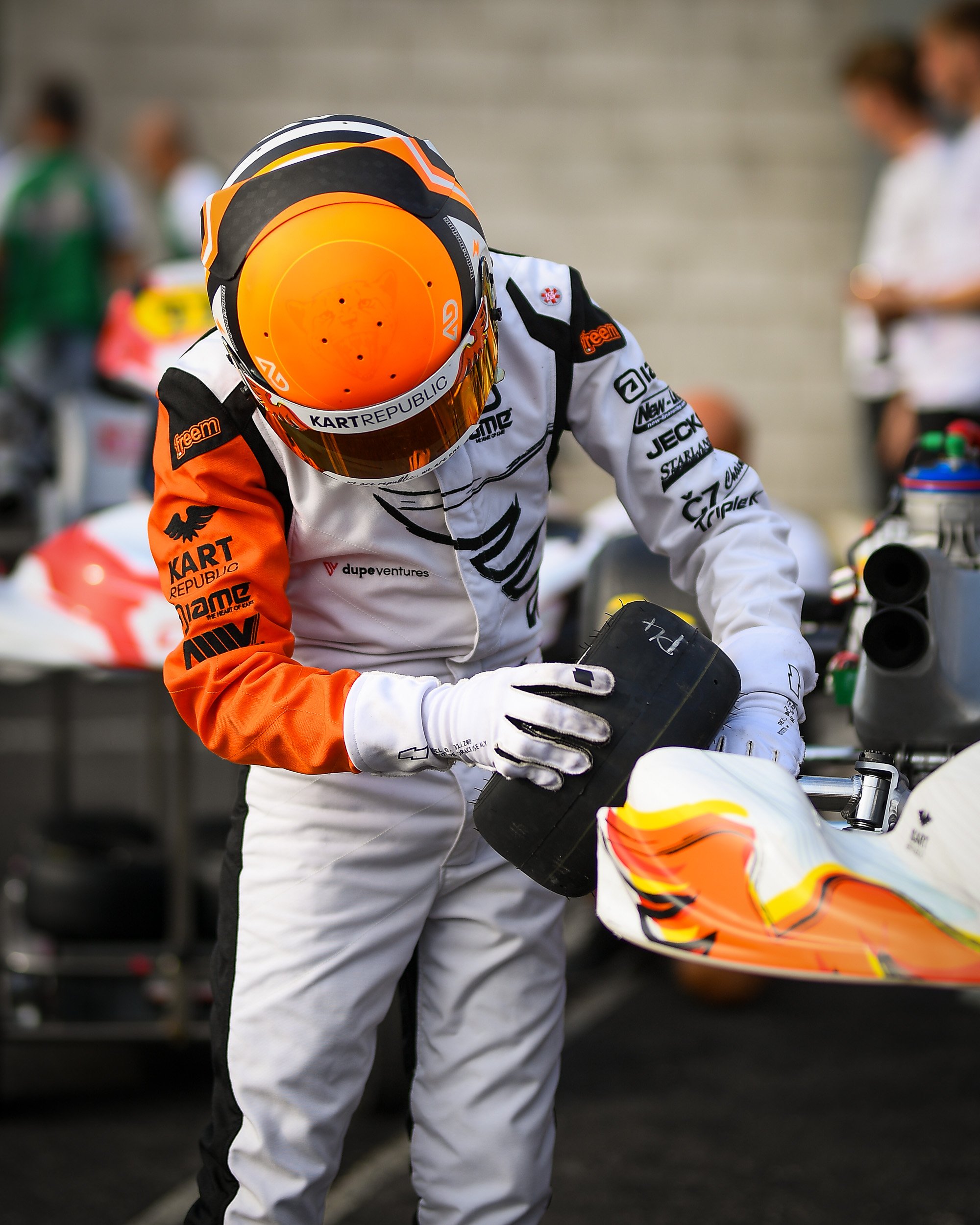 Andrea Dupé cockpit